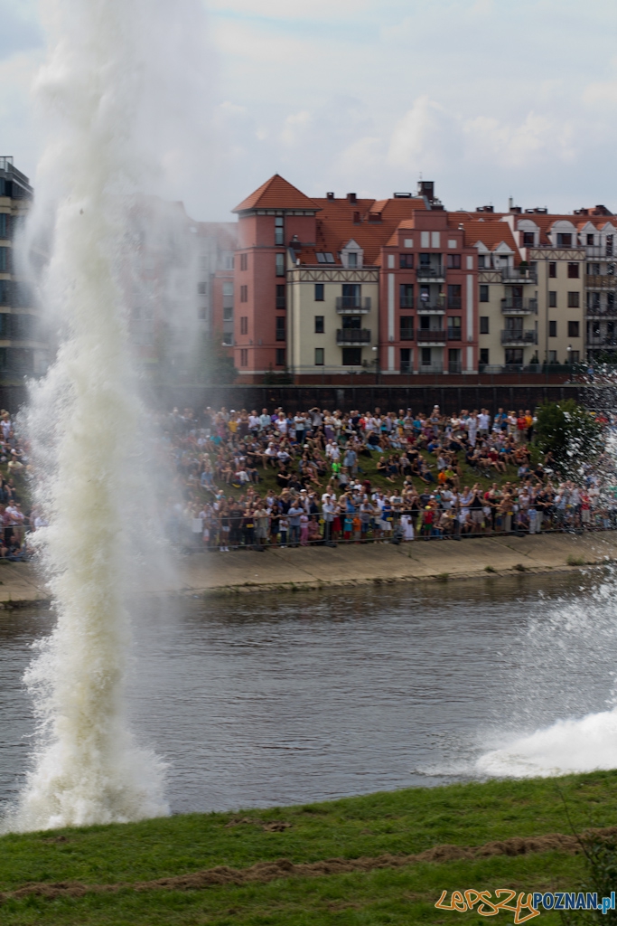 Poznańczycy 1919-2011 - Poznań Ostrów Tumski 14.08.2011 r. Foto: lepszyPOZNAN.pl / Piotr Rychter Poznańczycy 1919-2011 - Poznań Ostrów Tumski 14.08.2011 r. Foto: lepszyPOZNAN.pl / Piotr Rychter