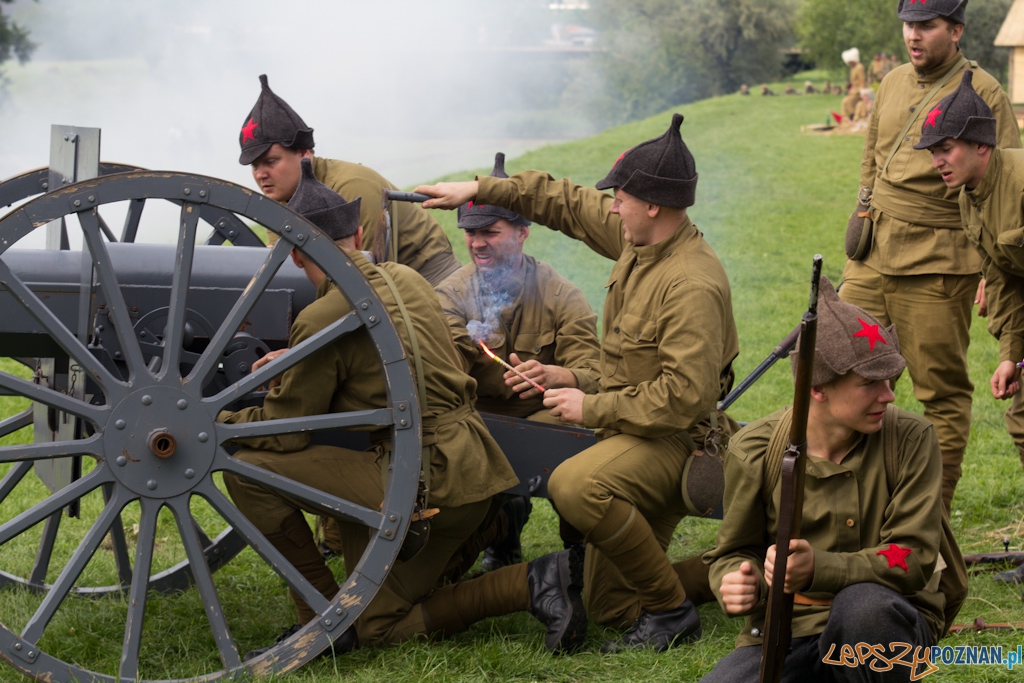 Poznańczycy 1919-2011 - Poznań Ostrów Tumski 14.08.2011 r. Foto: lepszyPOZNAN.pl / Piotr Rychter Poznańczycy 1919-2011 - Poznań Ostrów Tumski 14.08.2011 r. Foto: lepszyPOZNAN.pl / Piotr Rychter