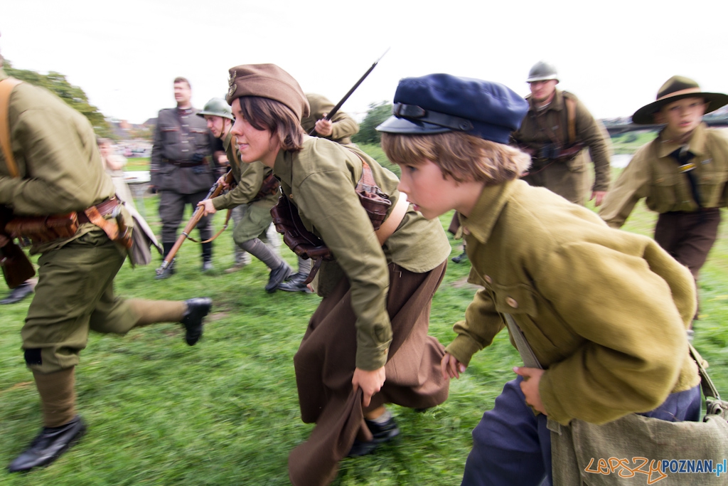 Poznańczycy 1919-2011 - Poznań Ostrów Tumski 14.08.2011 r. Foto: lepszyPOZNAN.pl / Piotr Rychter Poznańczycy 1919-2011 - Poznań Ostrów Tumski 14.08.2011 r. Foto: lepszyPOZNAN.pl / Piotr Rychter