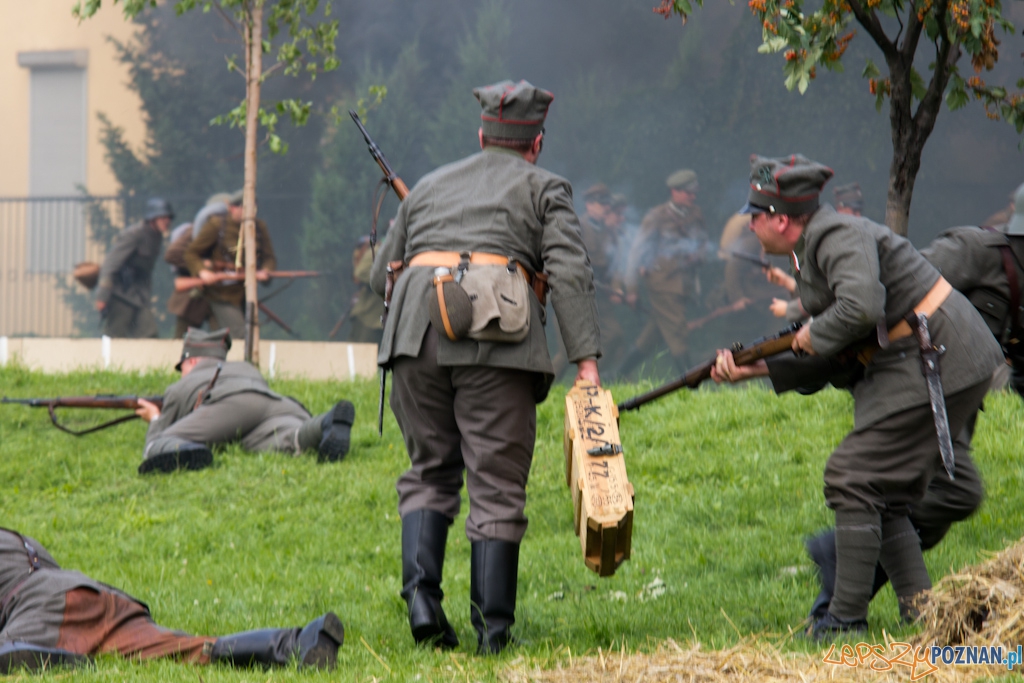 Poznańczycy 1919-2011 - Poznań Ostrów Tumski 14.08.2011 r. Foto: lepszyPOZNAN.pl / Piotr Rychter Poznańczycy 1919-2011 - Poznań Ostrów Tumski 14.08.2011 r. Foto: lepszyPOZNAN.pl / Piotr Rychter