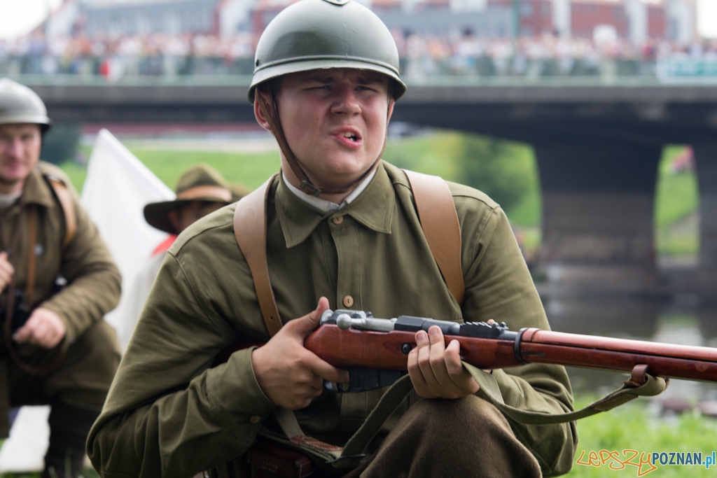 Poznańczycy 1919-2011 - Poznań Ostrów Tumski 14.08.2011 r. Foto: lepszyPOZNAN.pl / Piotr Rychter Poznańczycy 1919-2011 - Poznań Ostrów Tumski 14.08.2011 r. Foto: lepszyPOZNAN.pl / Piotr Rychter