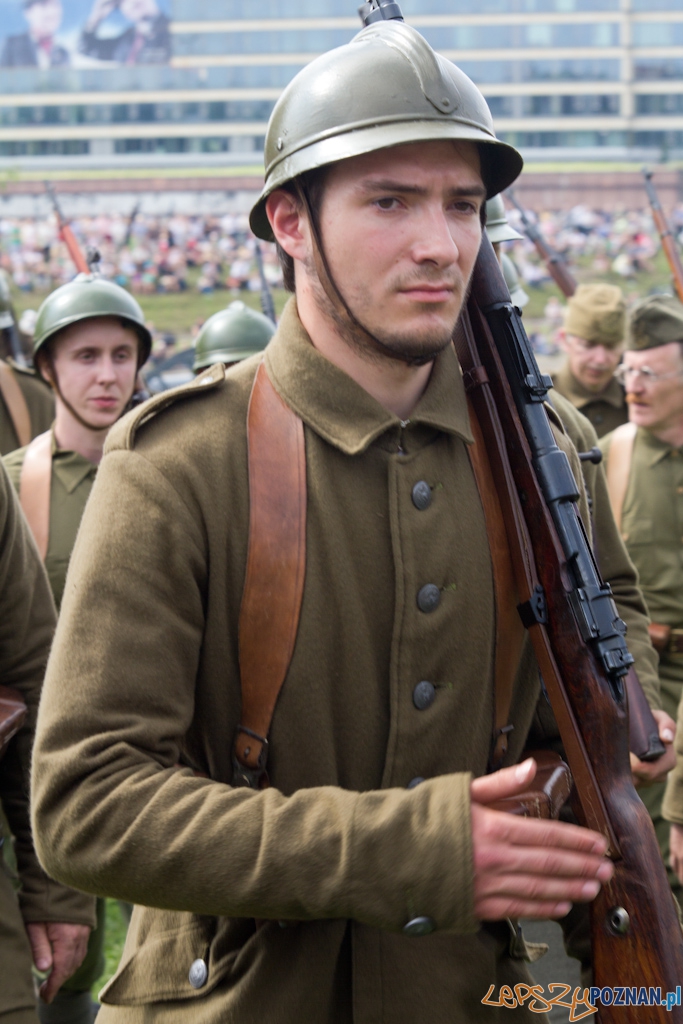 Poznańczycy 1919-2011 - Poznań Ostrów Tumski 14.08.2011 r. Foto: lepszyPOZNAN.pl / Piotr Rychter Poznańczycy 1919-2011 - Poznań Ostrów Tumski 14.08.2011 r. Foto: lepszyPOZNAN.pl / Piotr Rychter