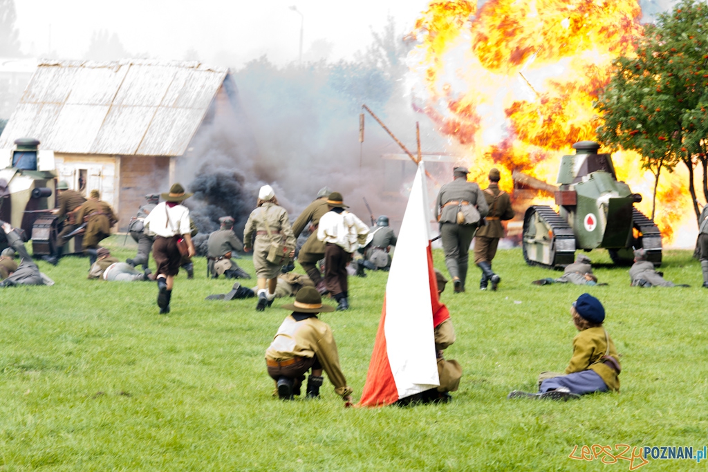 Poznańczycy 1919-2011 - Poznań Ostrów Tumski 14.08.2011 r. Foto: lepszyPOZNAN.pl / Piotr Rychter Poznańczycy 1919-2011 - Poznań Ostrów Tumski 14.08.2011 r. Foto: lepszyPOZNAN.pl / Piotr Rychter