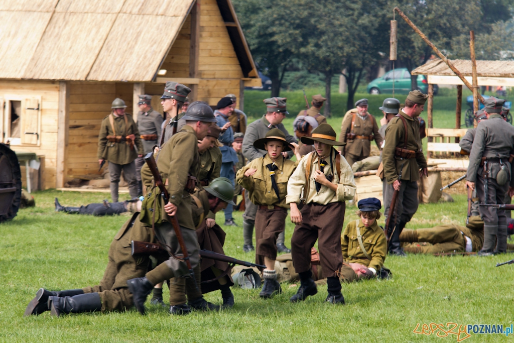 Poznańczycy 1919-2011 - Poznań Ostrów Tumski 14.08.2011 r. Foto: lepszyPOZNAN.pl / Piotr Rychter Poznańczycy 1919-2011 - Poznań Ostrów Tumski 14.08.2011 r. Foto: lepszyPOZNAN.pl / Piotr Rychter