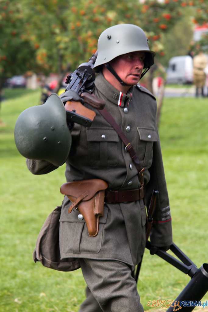Poznańczycy 1919-2011 - Poznań Ostrów Tumski 14.08.2011 r. Foto: lepszyPOZNAN.pl / Piotr Rychter Poznańczycy 1919-2011 - Poznań Ostrów Tumski 14.08.2011 r. Foto: lepszyPOZNAN.pl / Piotr Rychter