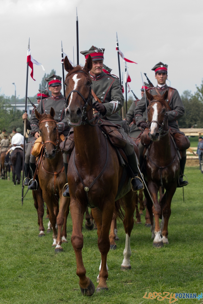 Poznańczycy 1919-2011 - Poznań Ostrów Tumski 14.08.2011 r. Foto: lepszyPOZNAN.pl / Piotr Rychter Poznańczycy 1919-2011 - Poznań Ostrów Tumski 14.08.2011 r. Foto: lepszyPOZNAN.pl / Piotr Rychter