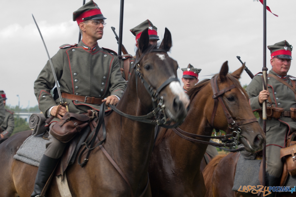 Poznańczycy 1919-2011 - Poznań Ostrów Tumski 14.08.2011 r. Foto: lepszyPOZNAN.pl / Piotr Rychter Poznańczycy 1919-2011 - Poznań Ostrów Tumski 14.08.2011 r. Foto: lepszyPOZNAN.pl / Piotr Rychter