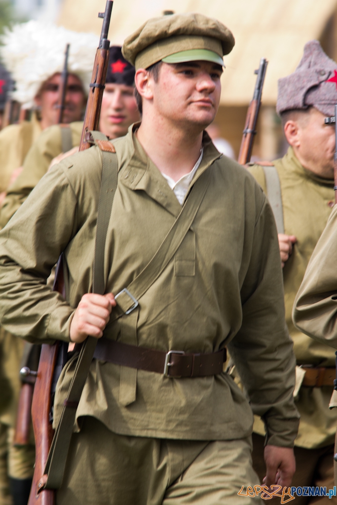 Poznańczycy 1919-2011 - Poznań Ostrów Tumski 14.08.2011 r. Foto: lepszyPOZNAN.pl / Piotr Rychter Poznańczycy 1919-2011 - Poznań Ostrów Tumski 14.08.2011 r. Foto: lepszyPOZNAN.pl / Piotr Rychter