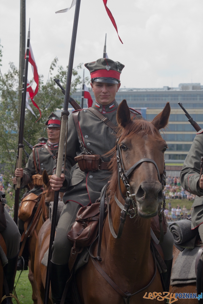 Poznańczycy 1919-2011 - Poznań Ostrów Tumski 14.08.2011 r. Foto: lepszyPOZNAN.pl / Piotr Rychter Poznańczycy 1919-2011 - Poznań Ostrów Tumski 14.08.2011 r. Foto: lepszyPOZNAN.pl / Piotr Rychter