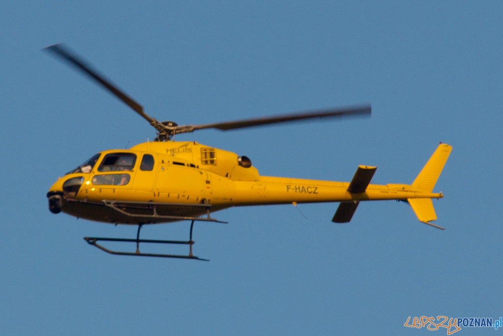UEFA kręci film nad Poznaniem - Eurocopter AS-355N Ecureuil 2 Foto: lepszyPOZNAN.pl / Piotr Rychter UEFA kręci film nad Poznaniem - Eurocopter AS-355N Ecureuil 2 Foto: lepszyPOZNAN.pl / Piotr Rychter
