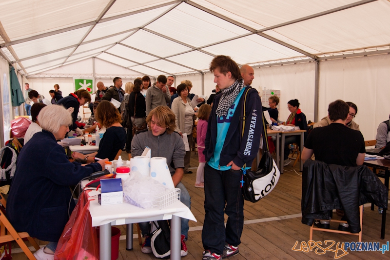 Krewni Euro na dziedzińcu PSP - Poznań 16.09.2011 r. Foto: LepszyPOZNAN.pl / Paweł Rychter Krewni Euro na dziedzińcu PSP - Poznań 16.09.2011 r. Foto: LepszyPOZNAN.pl / Paweł Rychter