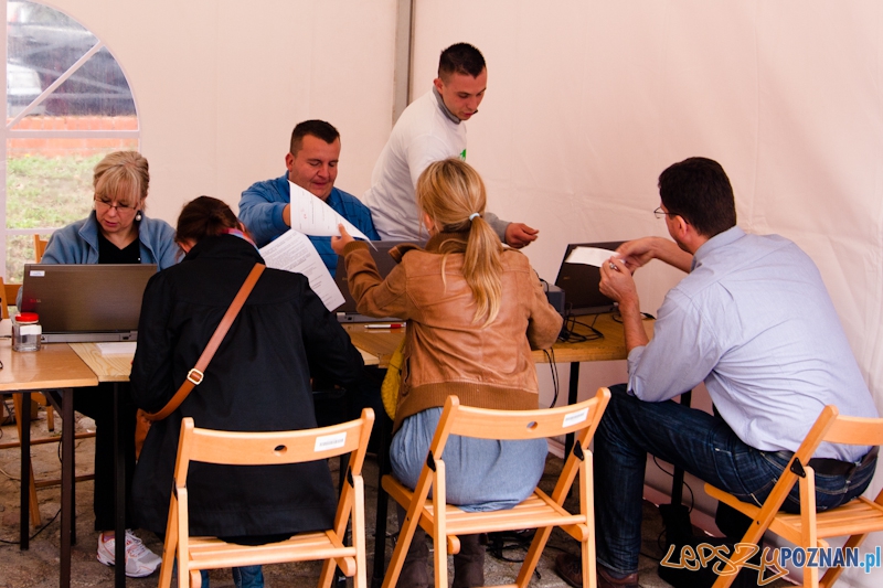 Krewni Euro na dziedzińcu PSP - Poznań 16.09.2011 r. Foto: LepszyPOZNAN.pl / Paweł Rychter Krewni Euro na dziedzińcu PSP - Poznań 16.09.2011 r. Foto: LepszyPOZNAN.pl / Paweł Rychter