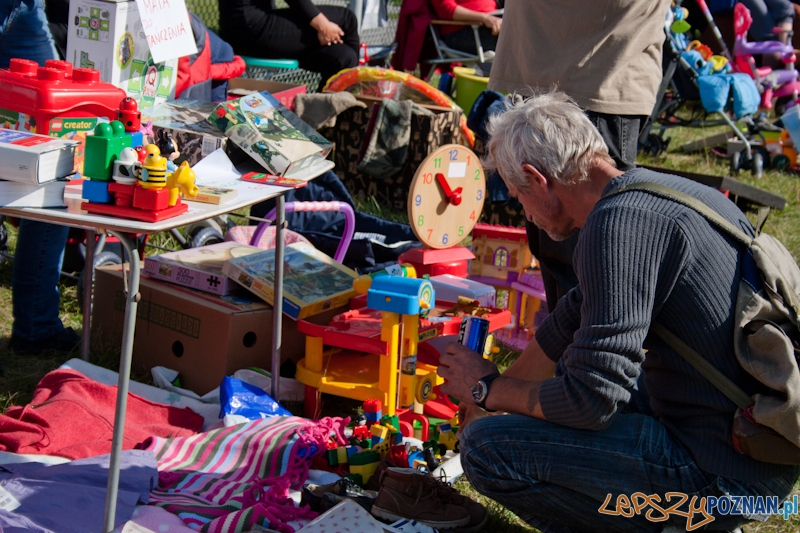 I Wyprzedaż Garażowa - Poznań 24.09.2011 r. Foto: LepszyPOZNAN.pl / Paweł Rychter I Wyprzedaż Garażowa - Poznań 24.09.2011 r. Foto: LepszyPOZNAN.pl / Paweł Rychter