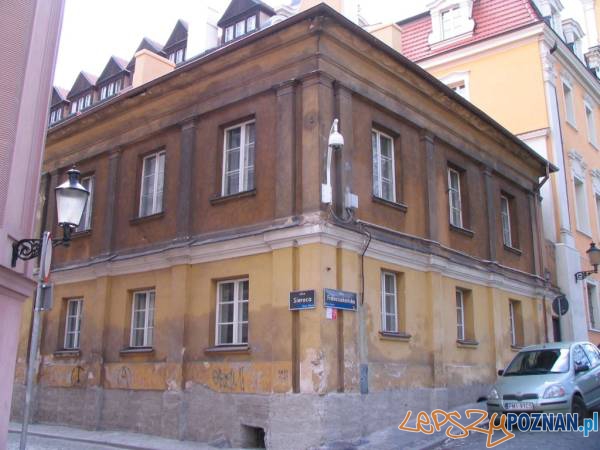 Franciszkańska 3 (róg Sieroca) - wikarówka - przed remontem - 01 small Foto: IDP Franciszkańska 3 (róg Sieroca) - wikarówka - przed remontem - 01 small Foto: IDP