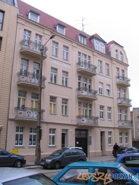 Sczanieckiej 10 - po remoncie - 01 small Foto: IDP Sczanieckiej 10 - po remoncie - 01 small Foto: IDP