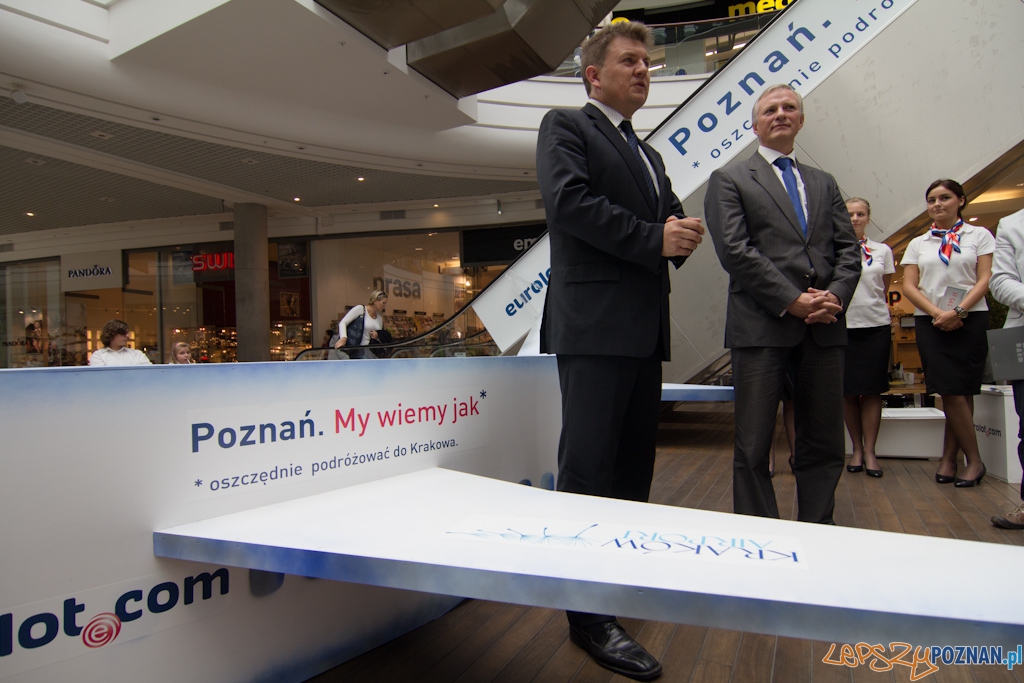 Eurolot promuje loty do Krakowa Foto: lepszyPOZNAN.pl / Piotr Rychter Eurolot promuje loty do Krakowa Foto: lepszyPOZNAN.pl / Piotr Rychter