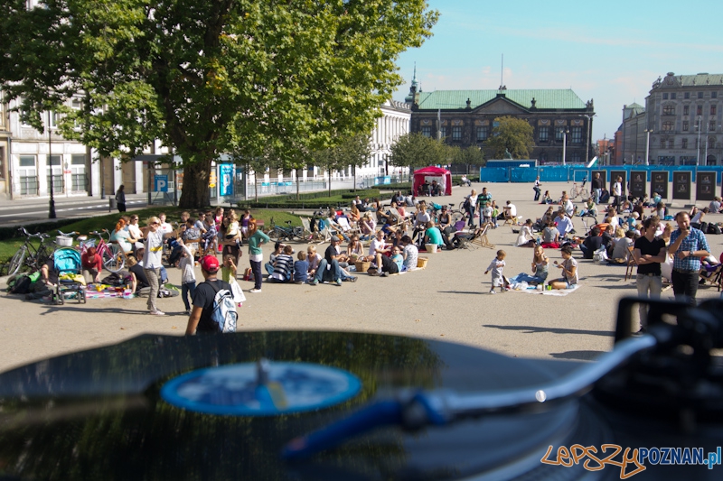Piknik na placu Wolności Foto: lepszyPOZNAN.pl / Piotr Rychter Piknik na placu Wolności Foto: lepszyPOZNAN.pl / Piotr Rychter