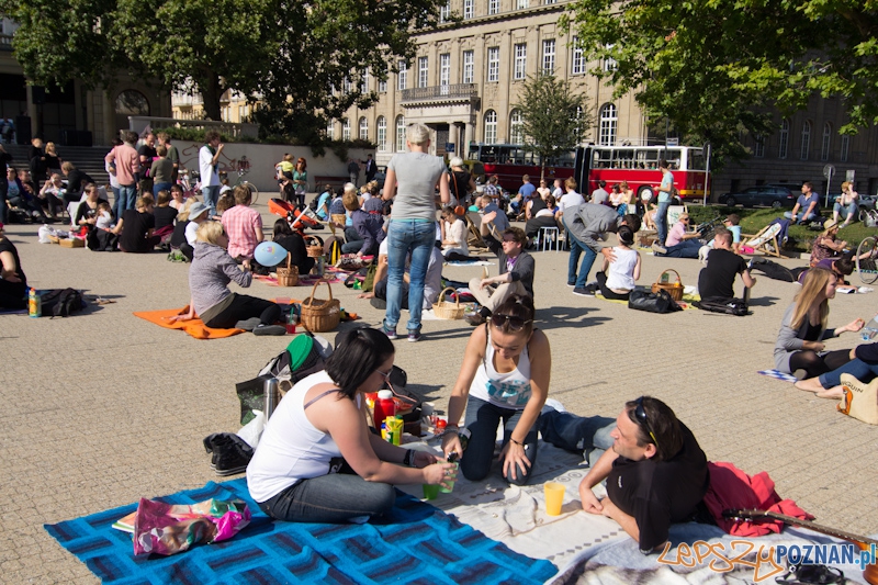 Piknik na placu Wolności Foto: lepszyPOZNAN.pl / Piotr Rychter Piknik na placu Wolności Foto: lepszyPOZNAN.pl / Piotr Rychter