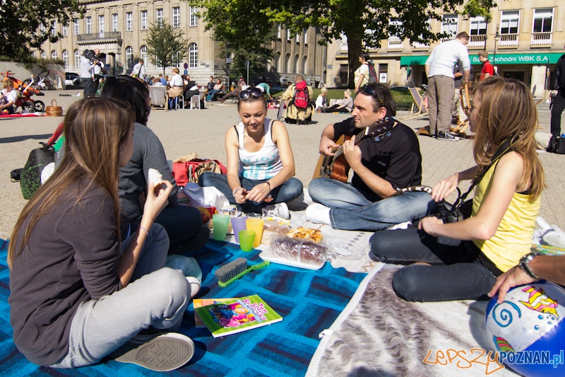 Piknik na placu Wolności Foto: lepszyPOZNAN.pl / Piotr Rychter Piknik na placu Wolności Foto: lepszyPOZNAN.pl / Piotr Rychter