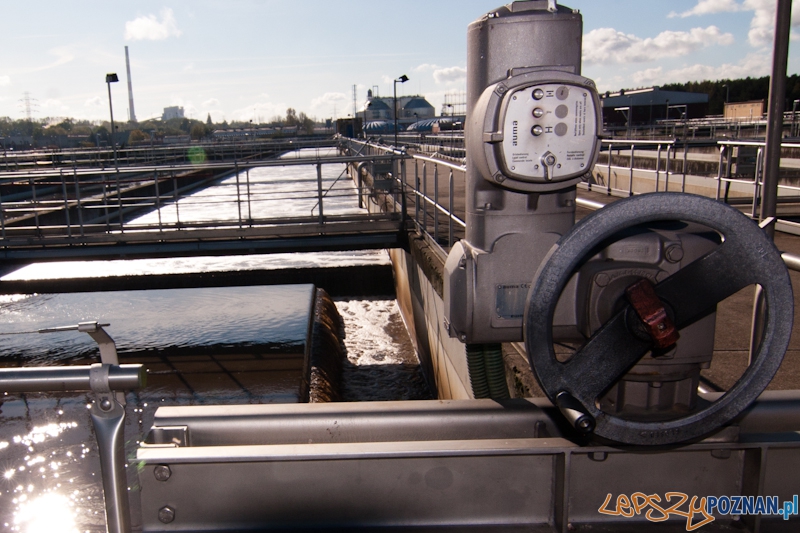 Wycieczka po Centralnej Oczyszczalni Ścieków - Aquanet - Koziegłowy 15.10.2011 r. Foto: LepszyPOZNAN.pl / Paweł Rychter Wycieczka po Centralnej Oczyszczalni Ścieków - Aquanet - Koziegłowy 15.10.2011 r. Foto: LepszyPOZNAN.pl / Paweł Rychter