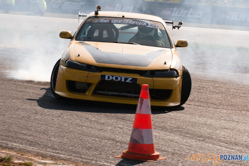 n-gine Driftingowe Mistrzostwa Polski 2011 - Tor Poznań 2.10.2011 r. Foto: LepszyPOZNAN.pl / Paweł Rychter n-gine Driftingowe Mistrzostwa Polski 2011 - Tor Poznań 2.10.2011 r. Foto: LepszyPOZNAN.pl / Paweł Rychter