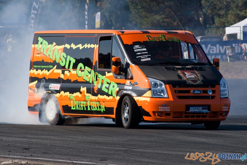 n-gine Driftingowe Mistrzostwa Polski 2011 - Tor Poznań 2.10.2011 r. Foto: LepszyPOZNAN.pl / Paweł Rychter n-gine Driftingowe Mistrzostwa Polski 2011 - Tor Poznań 2.10.2011 r. Foto: LepszyPOZNAN.pl / Paweł Rychter