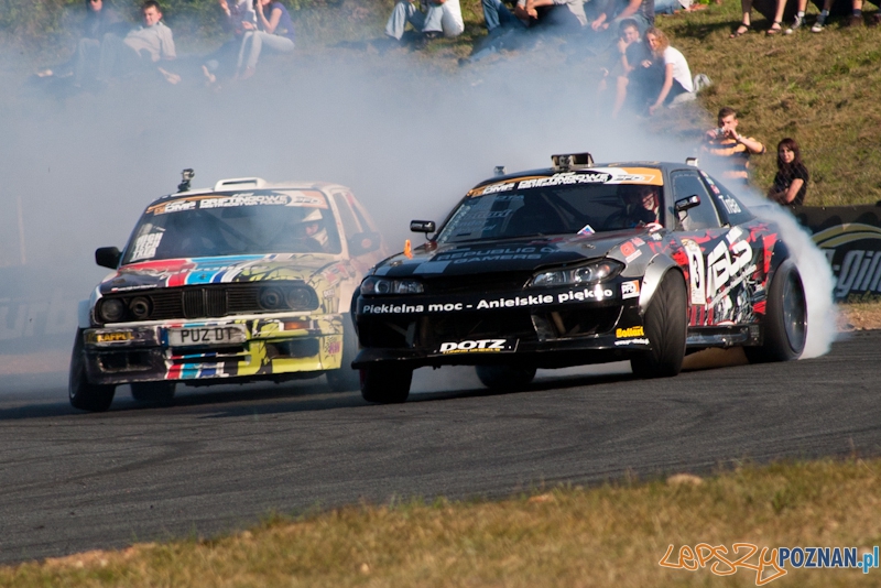 n-gine Driftingowe Mistrzostwa Polski 2011 - Tor Poznań 2.10.2011 r. Foto: LepszyPOZNAN.pl / Paweł Rychter n-gine Driftingowe Mistrzostwa Polski 2011 - Tor Poznań 2.10.2011 r. Foto: LepszyPOZNAN.pl / Paweł Rychter