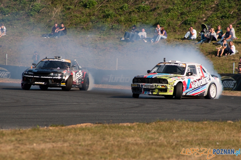 n-gine Driftingowe Mistrzostwa Polski 2011 - Tor Poznań 2.10.2011 r. Foto: LepszyPOZNAN.pl / Paweł Rychter n-gine Driftingowe Mistrzostwa Polski 2011 - Tor Poznań 2.10.2011 r. Foto: LepszyPOZNAN.pl / Paweł Rychter
