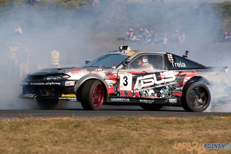 n-gine Driftingowe Mistrzostwa Polski 2011 - Tor Poznań 2.10.2011 r. Foto: LepszyPOZNAN.pl / Paweł Rychter n-gine Driftingowe Mistrzostwa Polski 2011 - Tor Poznań 2.10.2011 r. Foto: LepszyPOZNAN.pl / Paweł Rychter