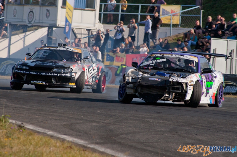 n-gine Driftingowe Mistrzostwa Polski 2011 - Tor Poznań 2.10.2011 r. Foto: LepszyPOZNAN.pl / Paweł Rychter n-gine Driftingowe Mistrzostwa Polski 2011 - Tor Poznań 2.10.2011 r. Foto: LepszyPOZNAN.pl / Paweł Rychter