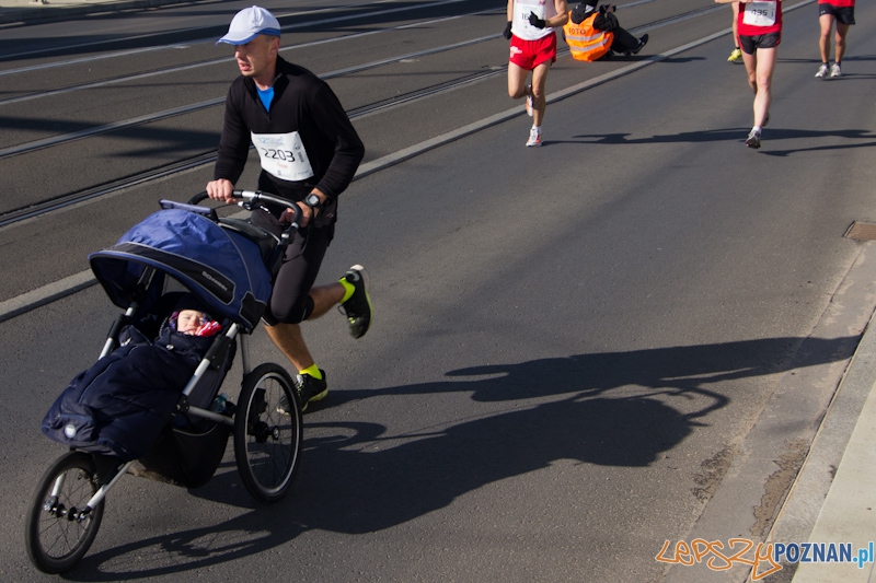 12 Poznań Maraton - Poznań 16.11.2011 r. Foto: lepszyPOZNAN.pl / Piotr Rychter 12 Poznań Maraton - Poznań 16.11.2011 r. Foto: lepszyPOZNAN.pl / Piotr Rychter