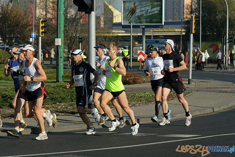 XII Poznań Maraton - Poznań 16.10.2011 r. Foto: Ewelina Gutowska XII Poznań Maraton - Poznań 16.10.2011 r. Foto: Ewelina Gutowska