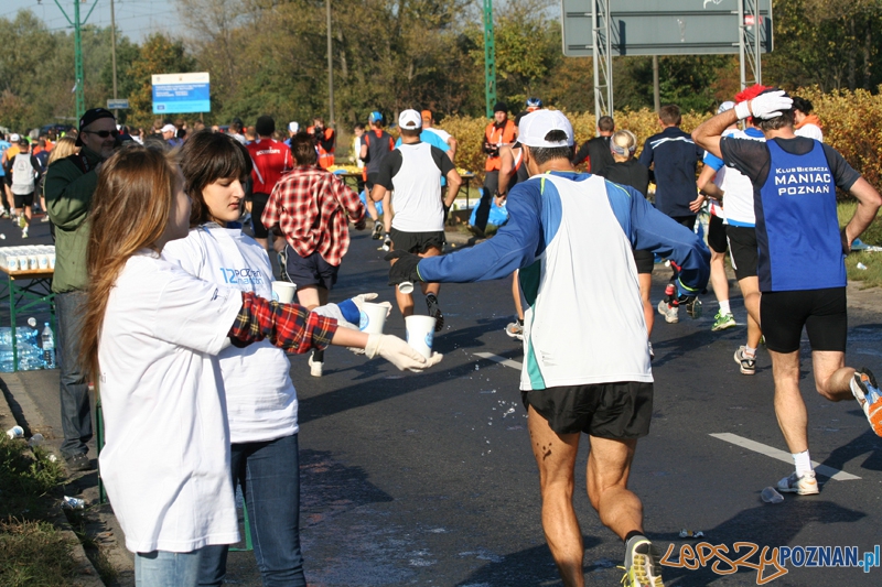 XII Poznań Maraton - Poznań 16.10.2011 r. Foto: Ewelina Gutowska XII Poznań Maraton - Poznań 16.10.2011 r. Foto: Ewelina Gutowska