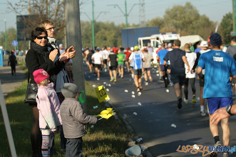 XII Poznań Maraton - Poznań 16.10.2011 r. Foto: Ewelina Gutowska XII Poznań Maraton - Poznań 16.10.2011 r. Foto: Ewelina Gutowska