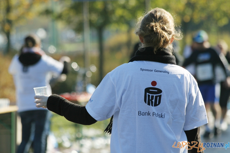 XII Poznań Maraton - Poznań 16.10.2011 r. Foto: Ewelina Gutowska XII Poznań Maraton - Poznań 16.10.2011 r. Foto: Ewelina Gutowska