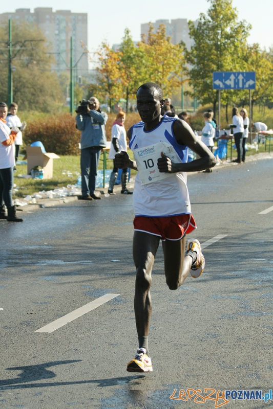 XII Poznań Maraton - Poznań 16.10.2011 r. Foto: Ewelina Gutowska XII Poznań Maraton - Poznań 16.10.2011 r. Foto: Ewelina Gutowska