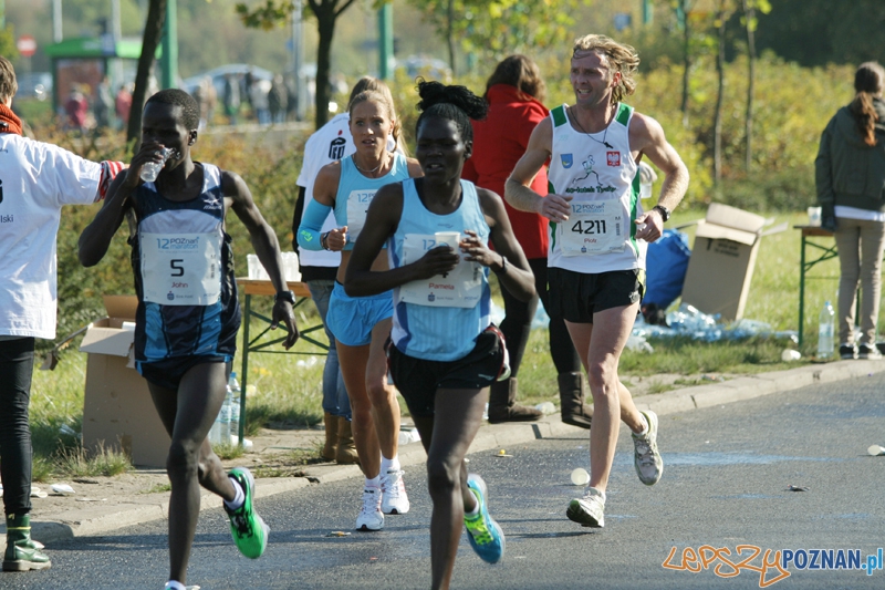 XII Poznań Maraton - Poznań 16.10.2011 r. Foto: Ewelina Gutowska XII Poznań Maraton - Poznań 16.10.2011 r. Foto: Ewelina Gutowska