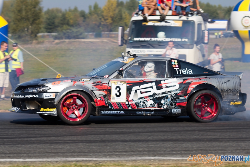 n-gine Driftingowe Mistrzostwa Polski 2011 - Tor Poznań 2.10.2011 r. Foto: lepszyPOZNAN.pl / Piotr Rychter n-gine Driftingowe Mistrzostwa Polski 2011 - Tor Poznań 2.10.2011 r. Foto: lepszyPOZNAN.pl / Piotr Rychter