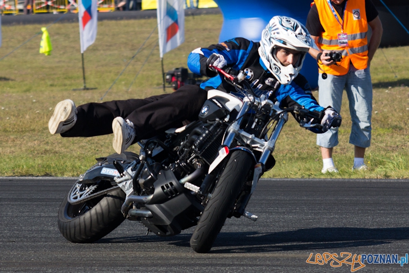 n-gine Driftingowe Mistrzostwa Polski 2011 - Tor Poznań 2.10.2011 r. Foto: lepszyPOZNAN.pl / Piotr Rychter n-gine Driftingowe Mistrzostwa Polski 2011 - Tor Poznań 2.10.2011 r. Foto: lepszyPOZNAN.pl / Piotr Rychter