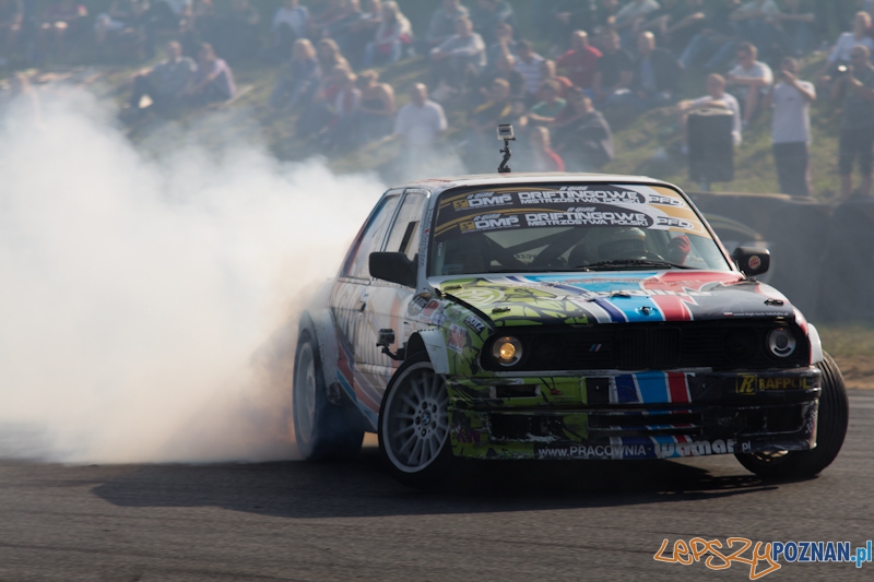 n-gine Driftingowe Mistrzostwa Polski 2011 - Tor Poznań 2.10.2011 r. Foto: lepszyPOZNAN.pl / Piotr Rychter n-gine Driftingowe Mistrzostwa Polski 2011 - Tor Poznań 2.10.2011 r. Foto: lepszyPOZNAN.pl / Piotr Rychter