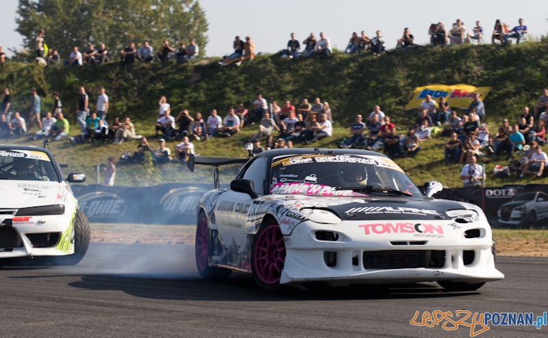 n-gine Driftingowe Mistrzostwa Polski 2011 - Tor Poznań 2.10.2011 r. Foto: lepszyPOZNAN.pl / Piotr Rychter n-gine Driftingowe Mistrzostwa Polski 2011 - Tor Poznań 2.10.2011 r. Foto: lepszyPOZNAN.pl / Piotr Rychter