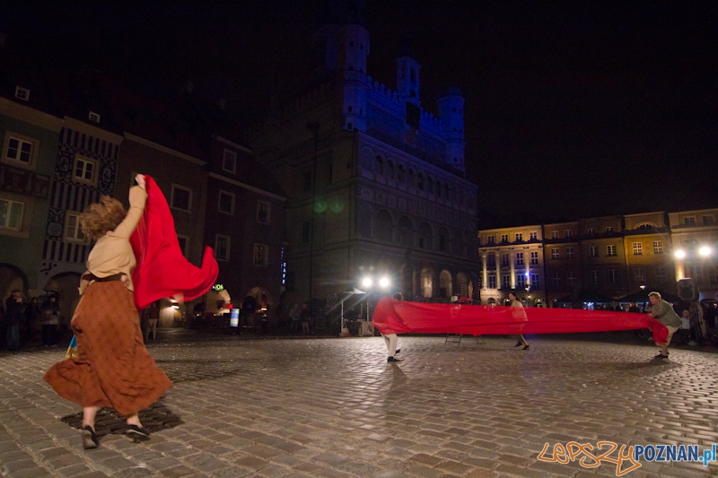 Jesienna Kampania Teatralna - Teatr Ewolucji Cienia - Fin Amor - Stary Rynek 8.09.2011 r. Foto: lepszyPOZNAN.pl / Piotr Rychter Jesienna Kampania Teatralna - Teatr Ewolucji Cienia - Fin Amor - Stary Rynek 8.09.2011 r. Foto: lepszyPOZNAN.pl / Piotr Rychter
