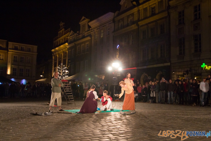 Jesienna Kampania Teatralna - Teatr Ewolucji Cienia - Fin Amor - Stary Rynek 8.09.2011 r. Foto: lepszyPOZNAN.pl / Piotr Rychter Jesienna Kampania Teatralna - Teatr Ewolucji Cienia - Fin Amor - Stary Rynek 8.09.2011 r. Foto: lepszyPOZNAN.pl / Piotr Rychter