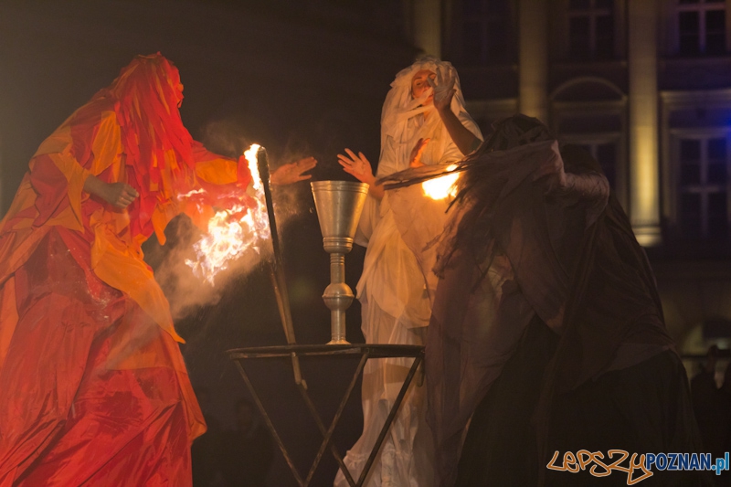 Jesienna Kampania Teatralna - Teatr Ewolucji Cienia - Fin Amor - Stary Rynek 8.09.2011 r. Foto: lepszyPOZNAN.pl / Piotr Rychter Jesienna Kampania Teatralna - Teatr Ewolucji Cienia - Fin Amor - Stary Rynek 8.09.2011 r. Foto: lepszyPOZNAN.pl / Piotr Rychter