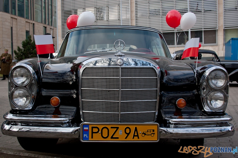 Obchody dnia niepodległości - Automobilklub Wielkopolski - Poznań 11.11.2011 r. Foto: LepszyPOZNAN.pl / Paweł Rychter Obchody dnia niepodległości - Automobilklub Wielkopolski - Poznań 11.11.2011 r. Foto: LepszyPOZNAN.pl / Paweł Rychter