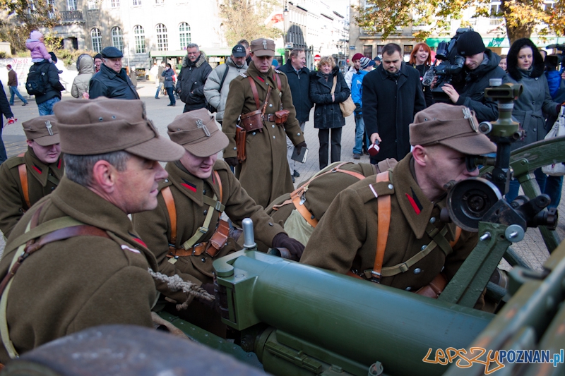 Obchody dnia niepodległości - Plac Wolności - Poznań 11.11.2011 r. Foto: LepszyPOZNAN.pl / Paweł Rychter Obchody dnia niepodległości - Plac Wolności - Poznań 11.11.2011 r. Foto: LepszyPOZNAN.pl / Paweł Rychter
