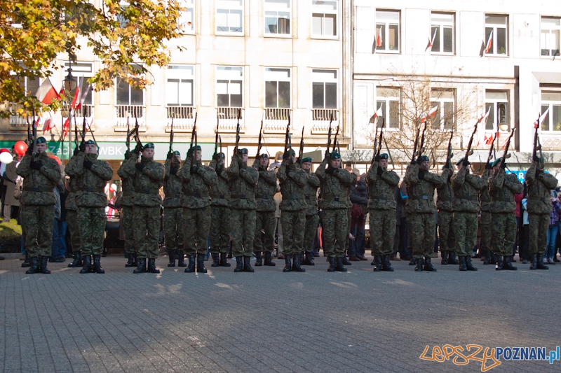 Obchody dnia niepodległości - Plac Wolności - Poznań 11.11.2011 r. Foto: LepszyPOZNAN.pl / Paweł Rychter Obchody dnia niepodległości - Plac Wolności - Poznań 11.11.2011 r. Foto: LepszyPOZNAN.pl / Paweł Rychter
