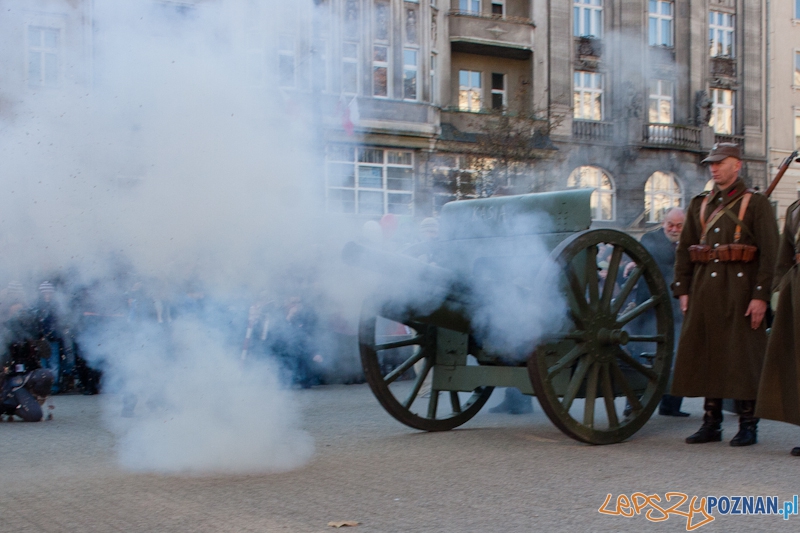 Obchody dnia niepodległości - Plac Wolności - Poznań 11.11.2011 r. Foto: LepszyPOZNAN.pl / Paweł Rychter Obchody dnia niepodległości - Plac Wolności - Poznań 11.11.2011 r. Foto: LepszyPOZNAN.pl / Paweł Rychter