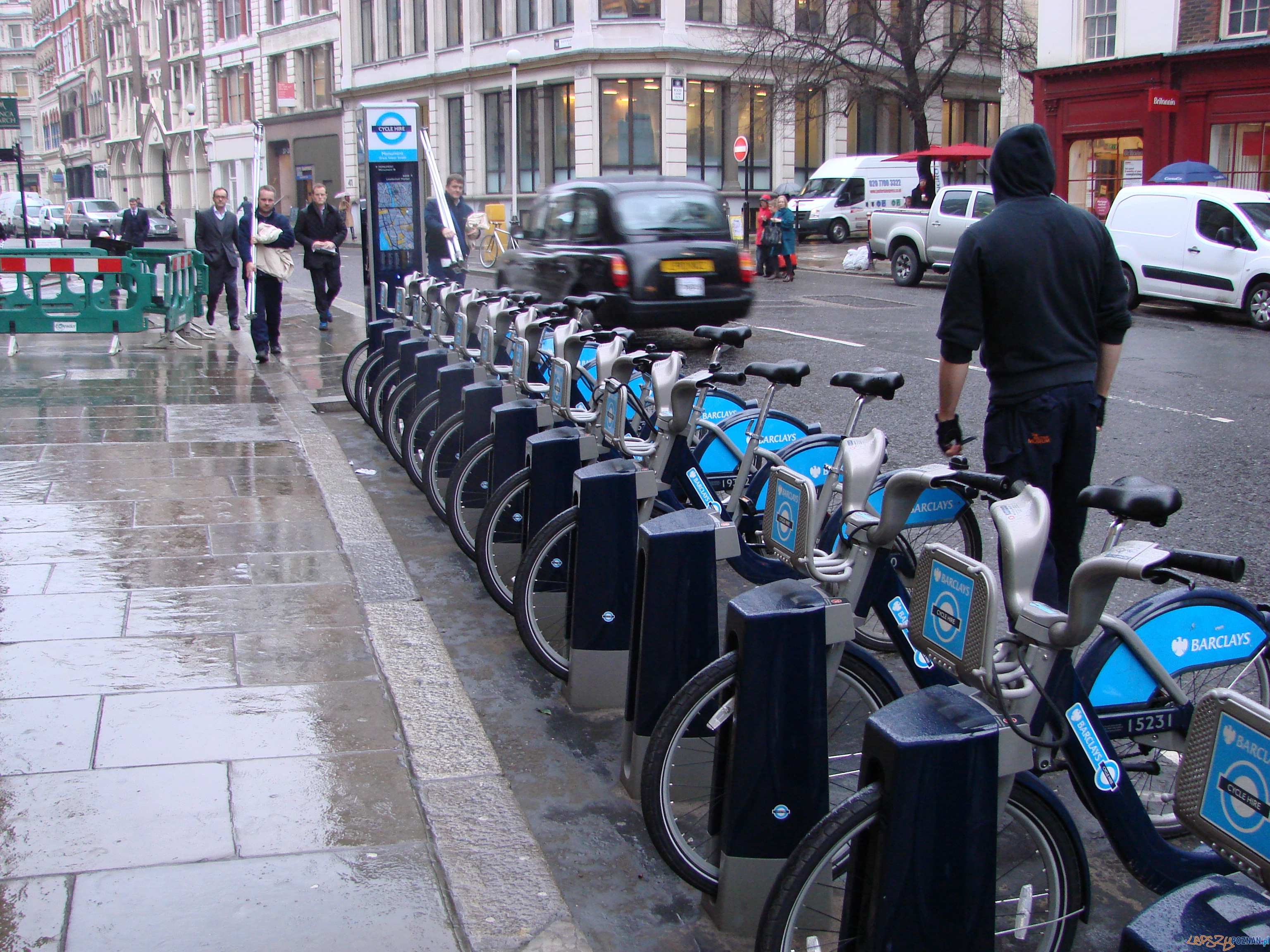 Wypożyczalnia rowerów w Londynie  Foto: lepszyPOZNAN.pl / ag