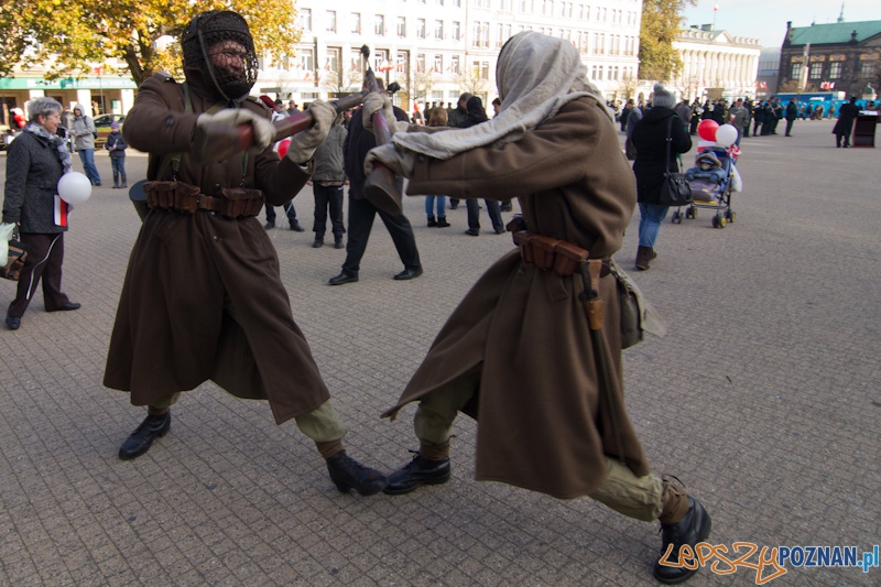 Obchody Dnia Niepodległości - 11.11.11 - Plac Wolności Foto: lepszyPOZNAN.pl / Piotr Rychter Obchody Dnia Niepodległości - 11.11.11 - Plac Wolności Foto: lepszyPOZNAN.pl / Piotr Rychter